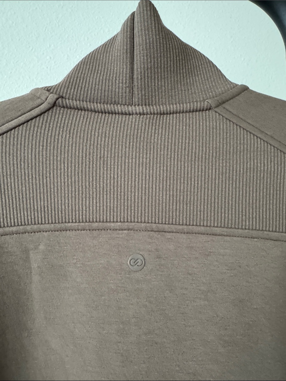 Calla Taupe Zip-Up Collar Sweatshirt BUTTERY SOFT! Size small - Picture 5 of 6